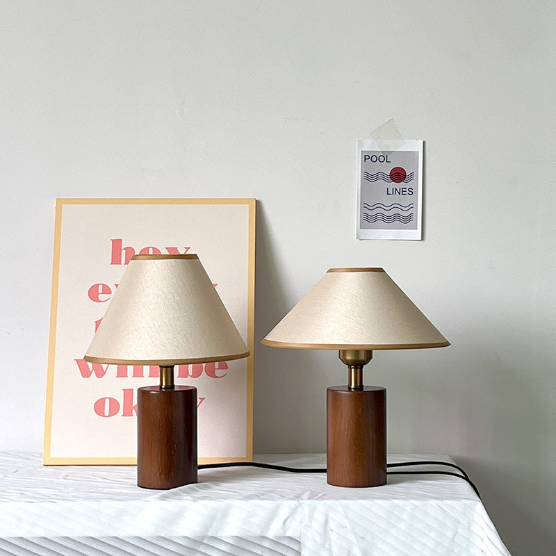 Fashion Personalized Bedroom Bedside Lamp