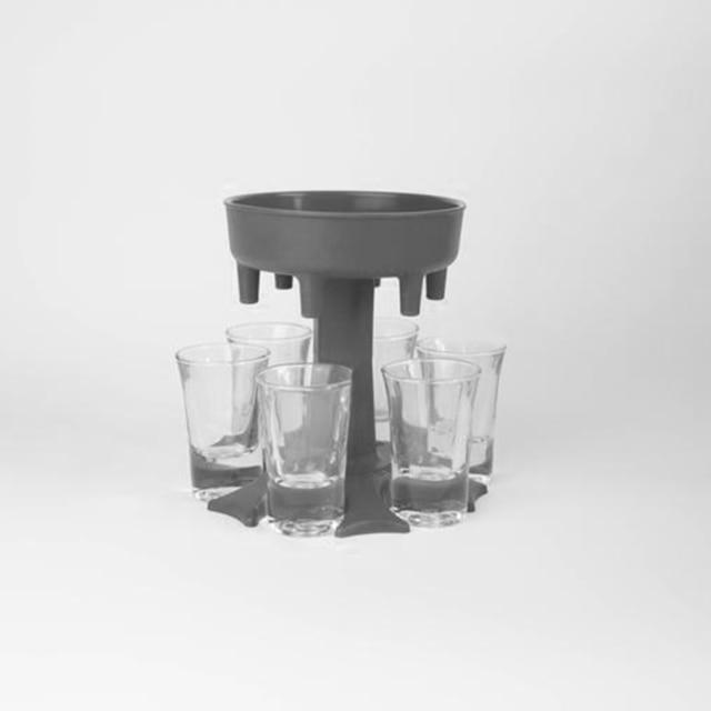 Plastic wine distributor