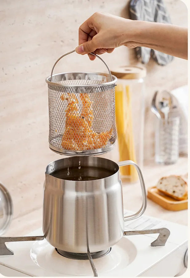 304 Stainless Steel Oil Filter Pot with Lid Deep Fryer Pasta Strainer Basket Chicken Fried Food Strainer Household Kitchen Tools