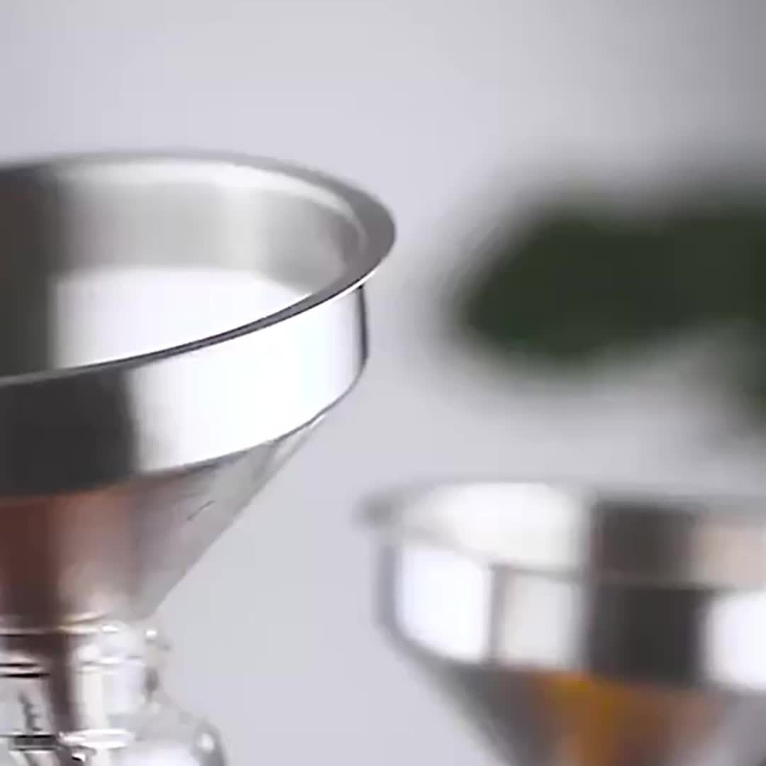 Large 304 Stainless Steel Funnel - Easy Oil Strainer with Filter Screen for Mess-Free Pouring, Leak-Resistant Kitchen Essential for Cooking and Baking - Eid Al-Adha Mubarak Gift Idea