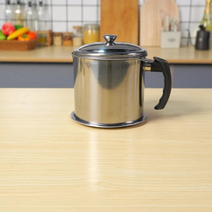 1pc Home Kitchen Container With Strainer Easy To Holding When Need Stainless Steel Made For Storage Cooking Oil And Grease 1.8L/ 60 Oz for hotels, restaurant, bulk kitchenware&tableware Eid Al-Adha Mubarak